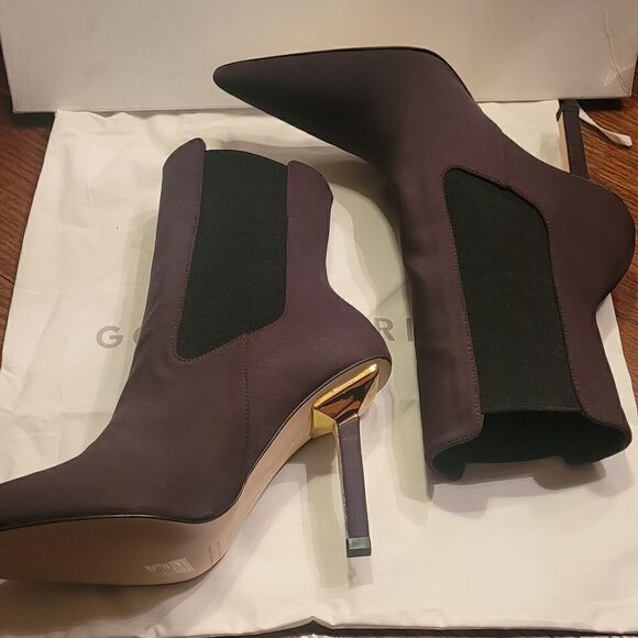 NIB Good American Chocolate Neoprene Chelsea Pointed Toe Women's 8 - Picture 2 of 12